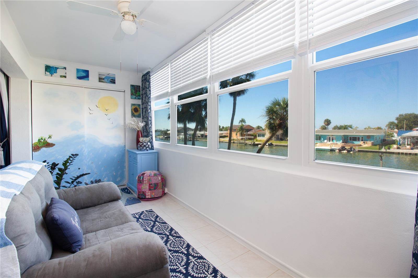 4725 Cove Circle, #207, Saint Petersburg, FL 33708