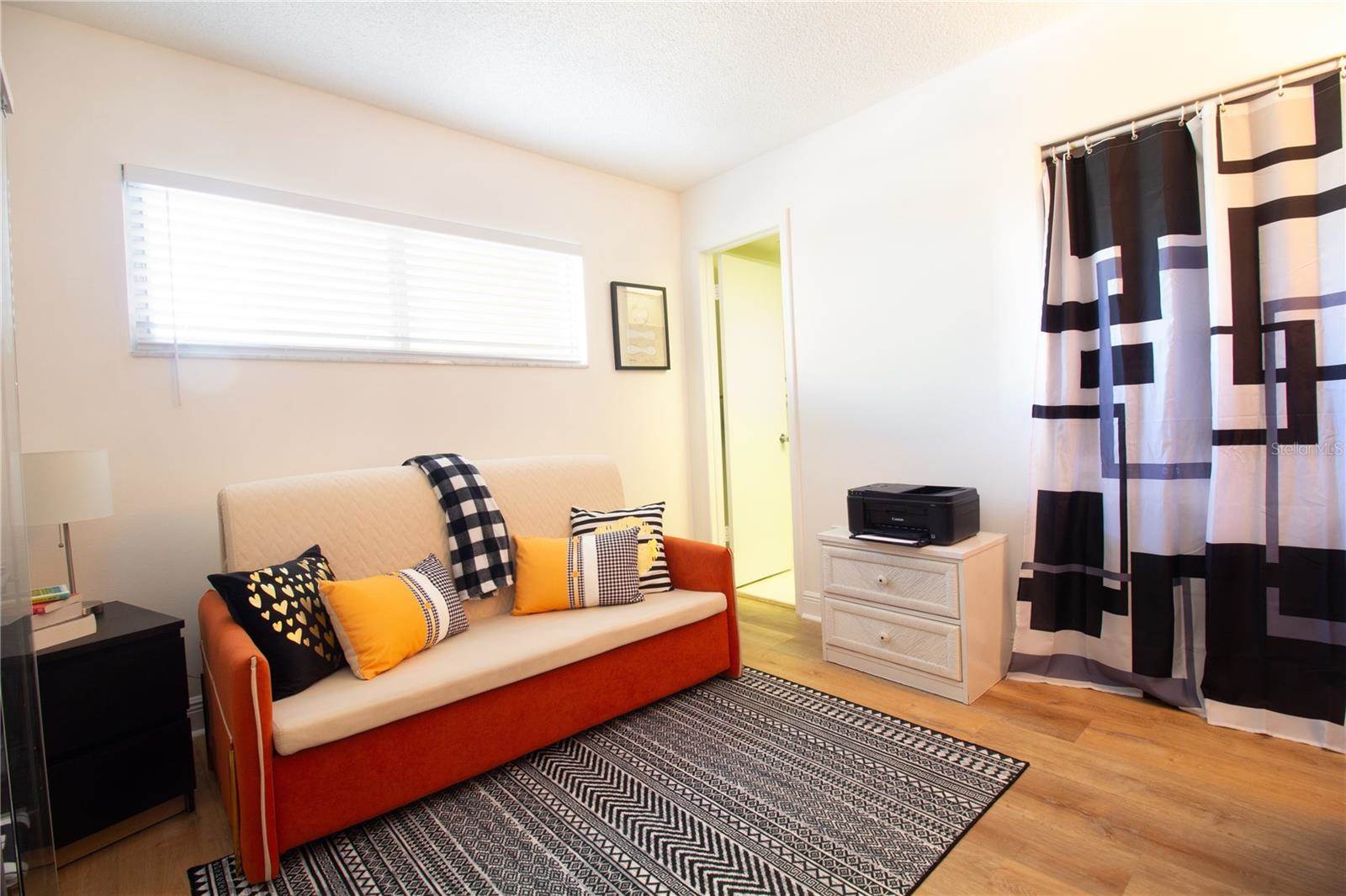 4725 Cove Circle, #207, Saint Petersburg, FL 33708