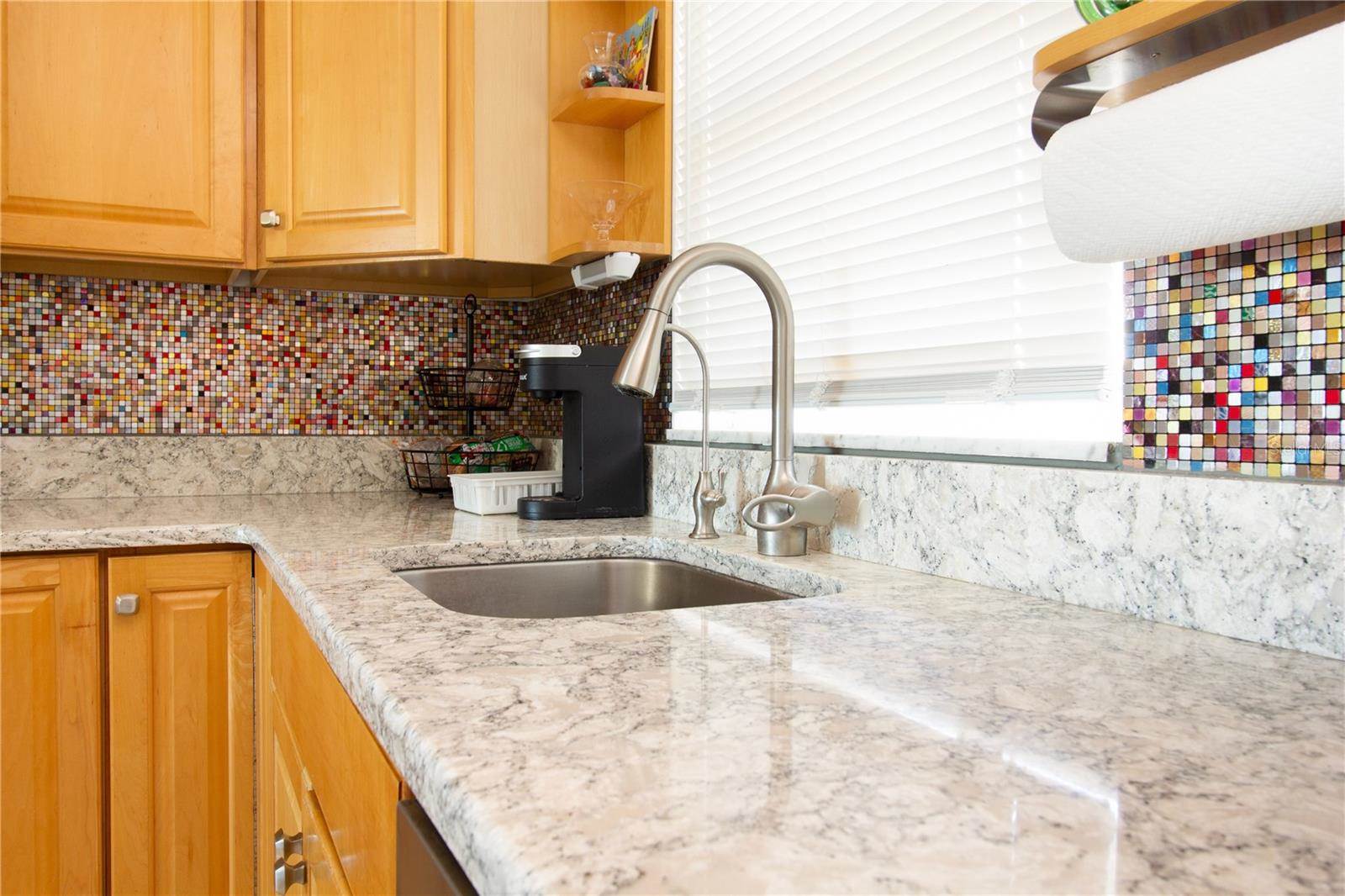 4725 Cove Circle, #207, Saint Petersburg, FL 33708