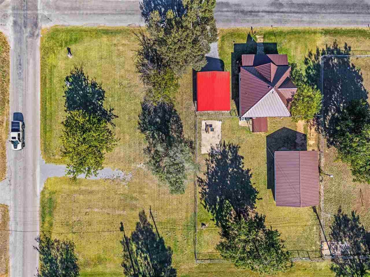 704 6th St, Elgin, OK 73538