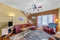 704 6th St, Elgin, OK 73538