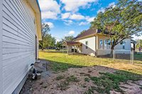 704 6th St, Elgin, OK 73538
