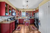 704 6th St, Elgin, OK 73538