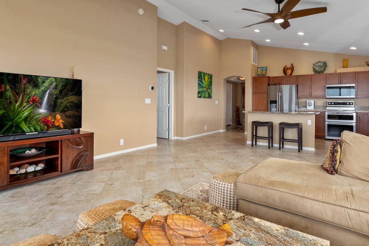 75-6096 Haku Mele Pl, Kailua-Kona, HI 96740