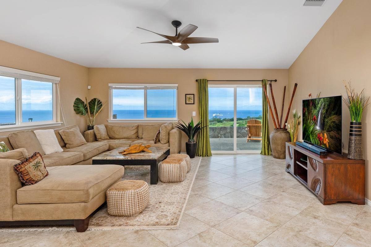 75-6096 Haku Mele Pl, Kailua-Kona, HI 96740