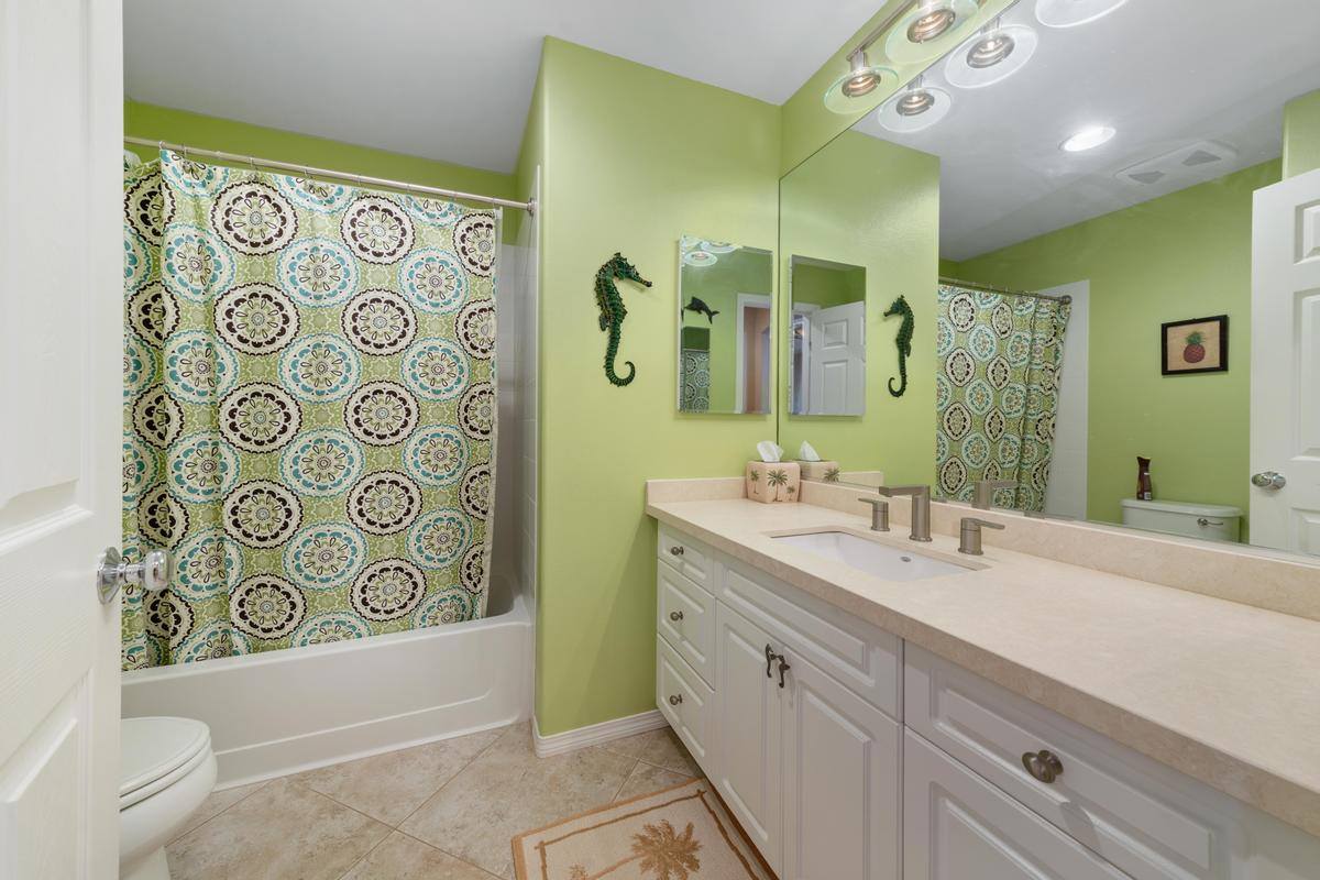 75-6096 Haku Mele Pl, Kailua-Kona, HI 96740