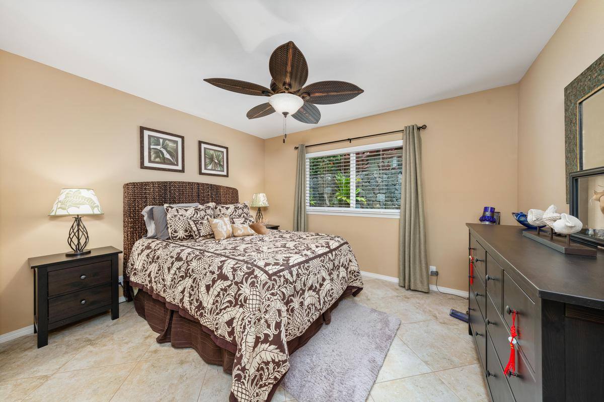 75-6096 Haku Mele Pl, Kailua-Kona, HI 96740