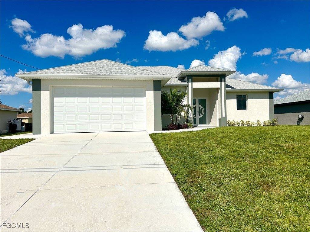 3208 7th Street West, Lehigh Acres, FL 33971