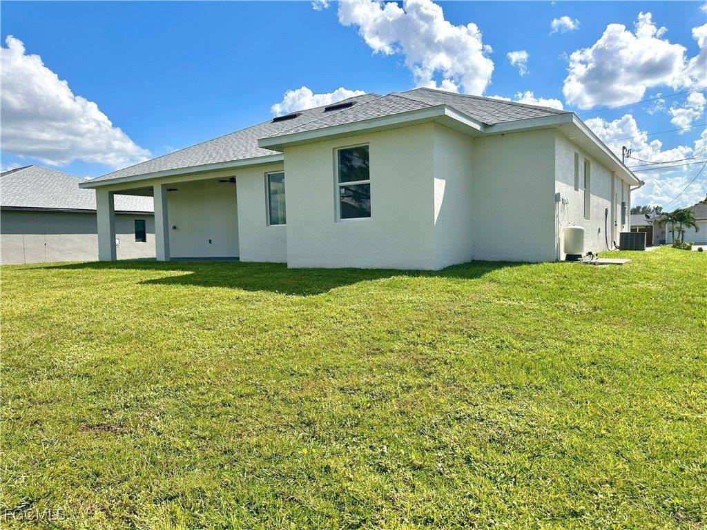 3208 7th Street West, Lehigh Acres, FL 33971