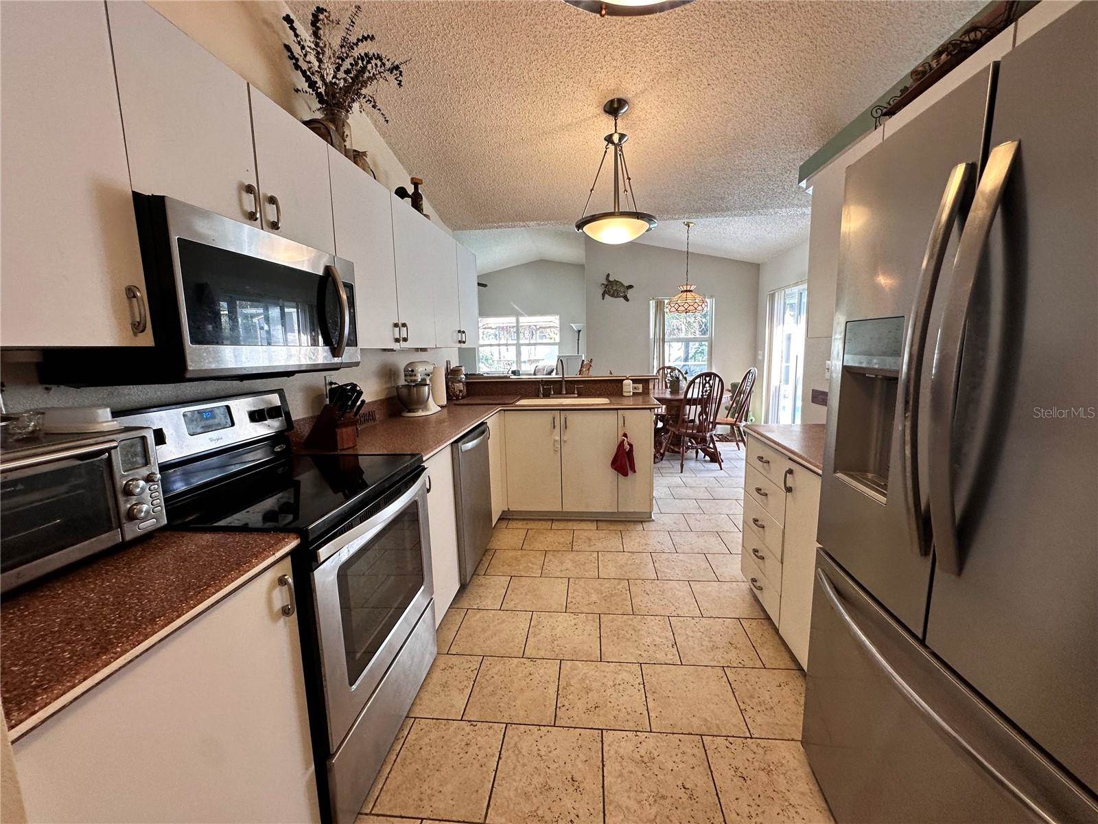 8313 Wrens Way, Largo, FL 33773