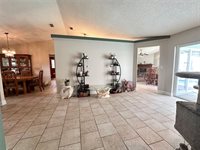 8313 Wrens Way, Largo, FL 33773