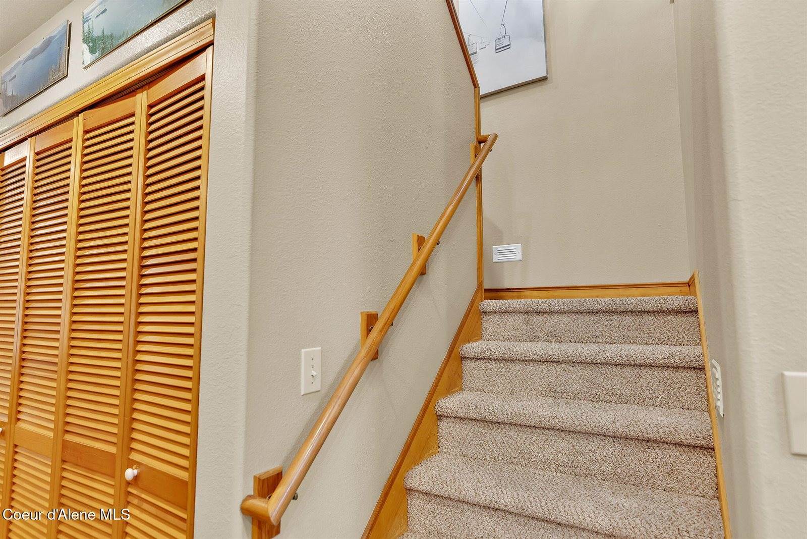 35 Shadow Mountain Rd, Sandpoint, ID 83864