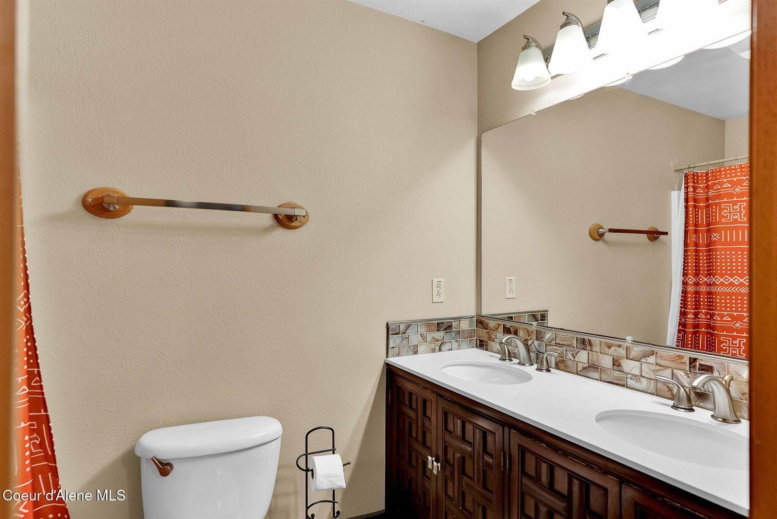 35 Shadow Mountain Rd, Sandpoint, ID 83864