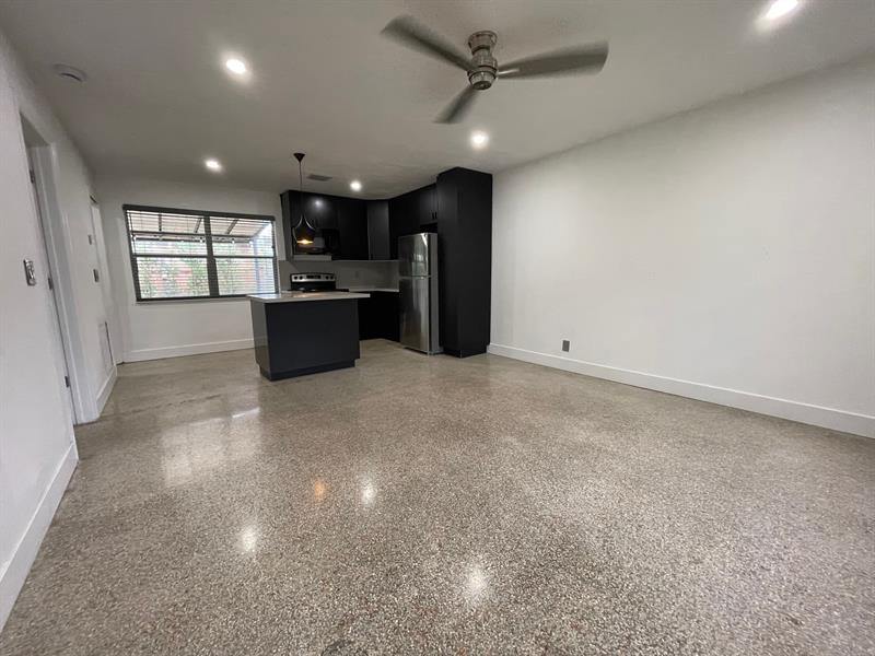 975 NE 40th St C, Oakland Park, FL 33334