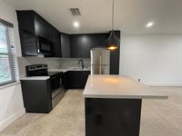 975 NE 40th St C, Oakland Park, FL 33334