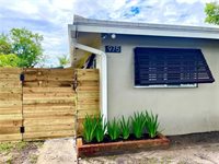 975 NE 40th St C, Oakland Park, FL 33334