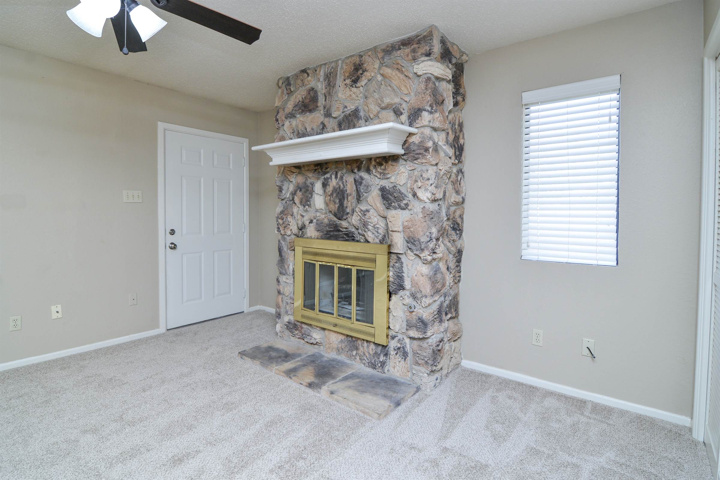 801 13th Street, Shallowater, TX 79363