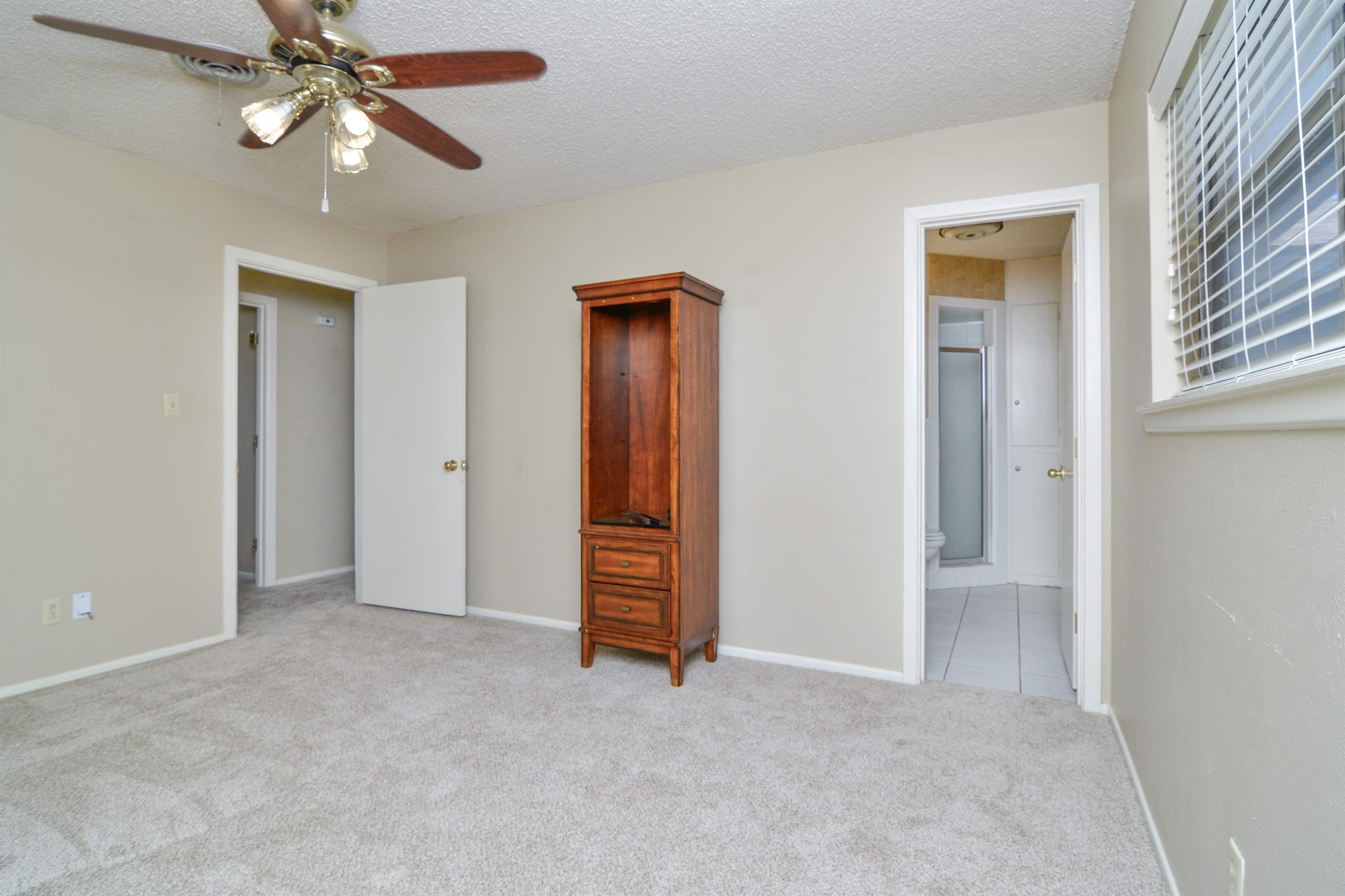 801 13th Street, Shallowater, TX 79363