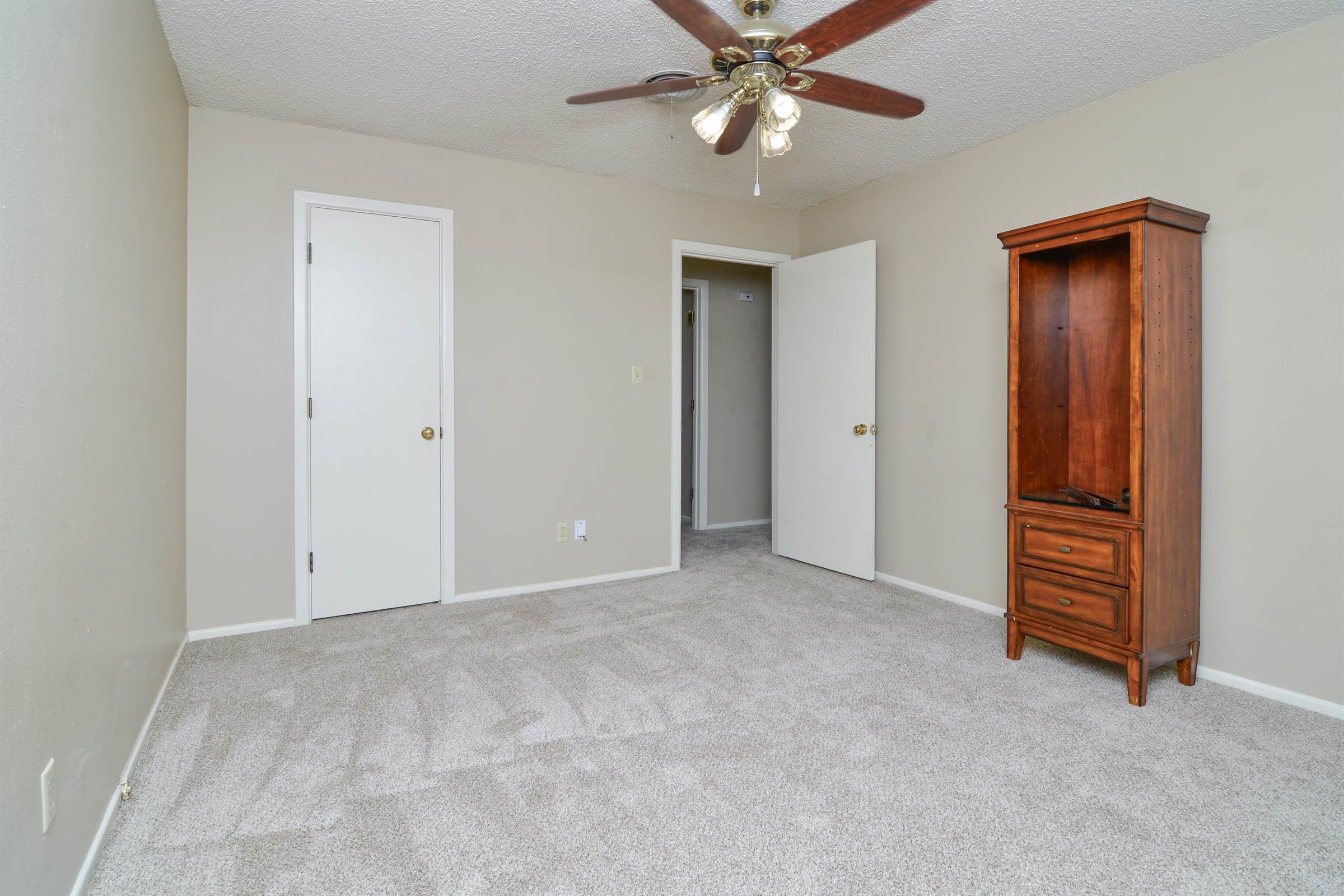 801 13th Street, Shallowater, TX 79363