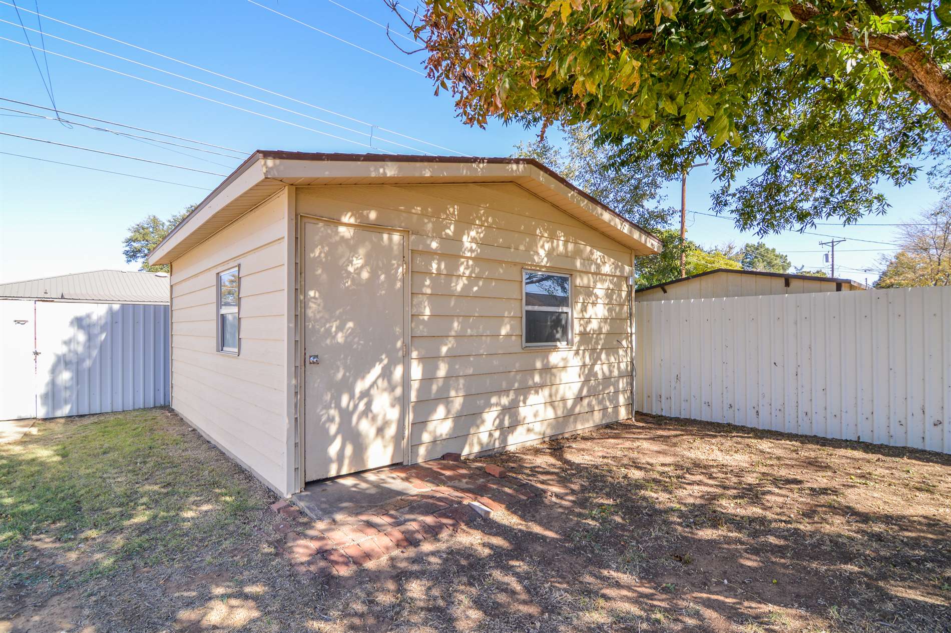 801 13th Street, Shallowater, TX 79363