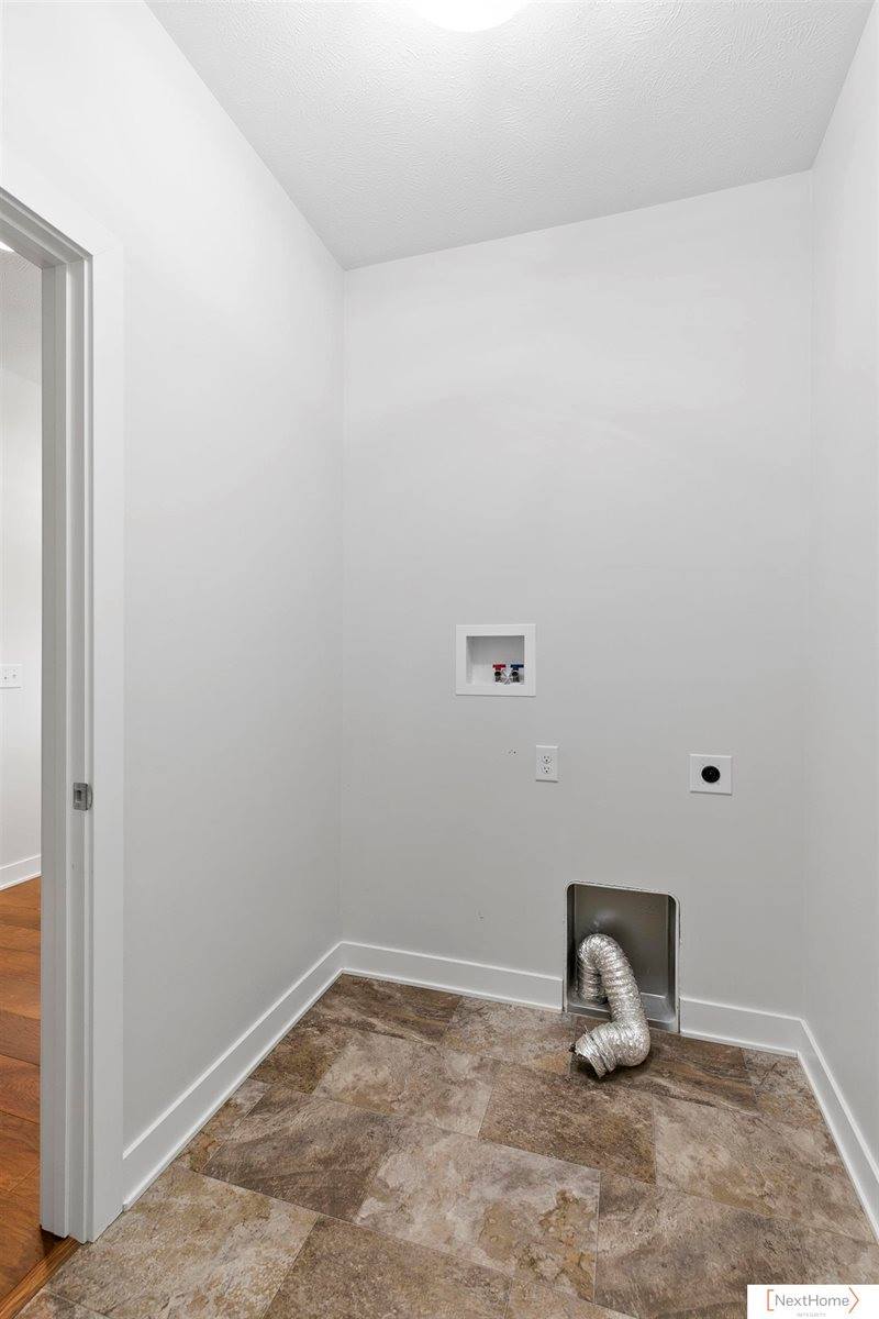 4300 Main Street, Roca, NE 68430