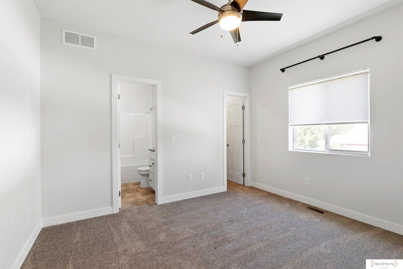 4300 Main Street, Roca, NE 68430