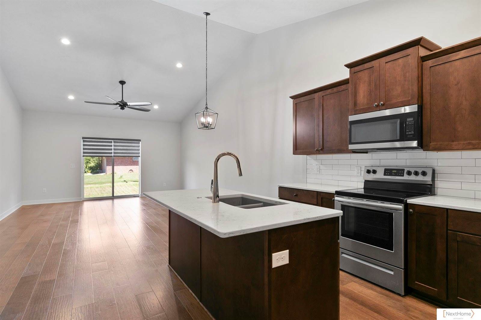 4300 Main Street, Roca, NE 68430