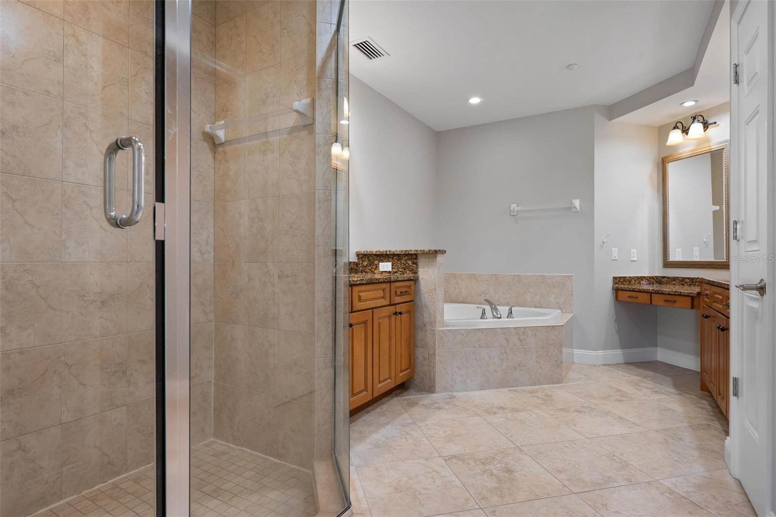 7710 Lake Vista Court, Lakewood Ranch, FL 34202