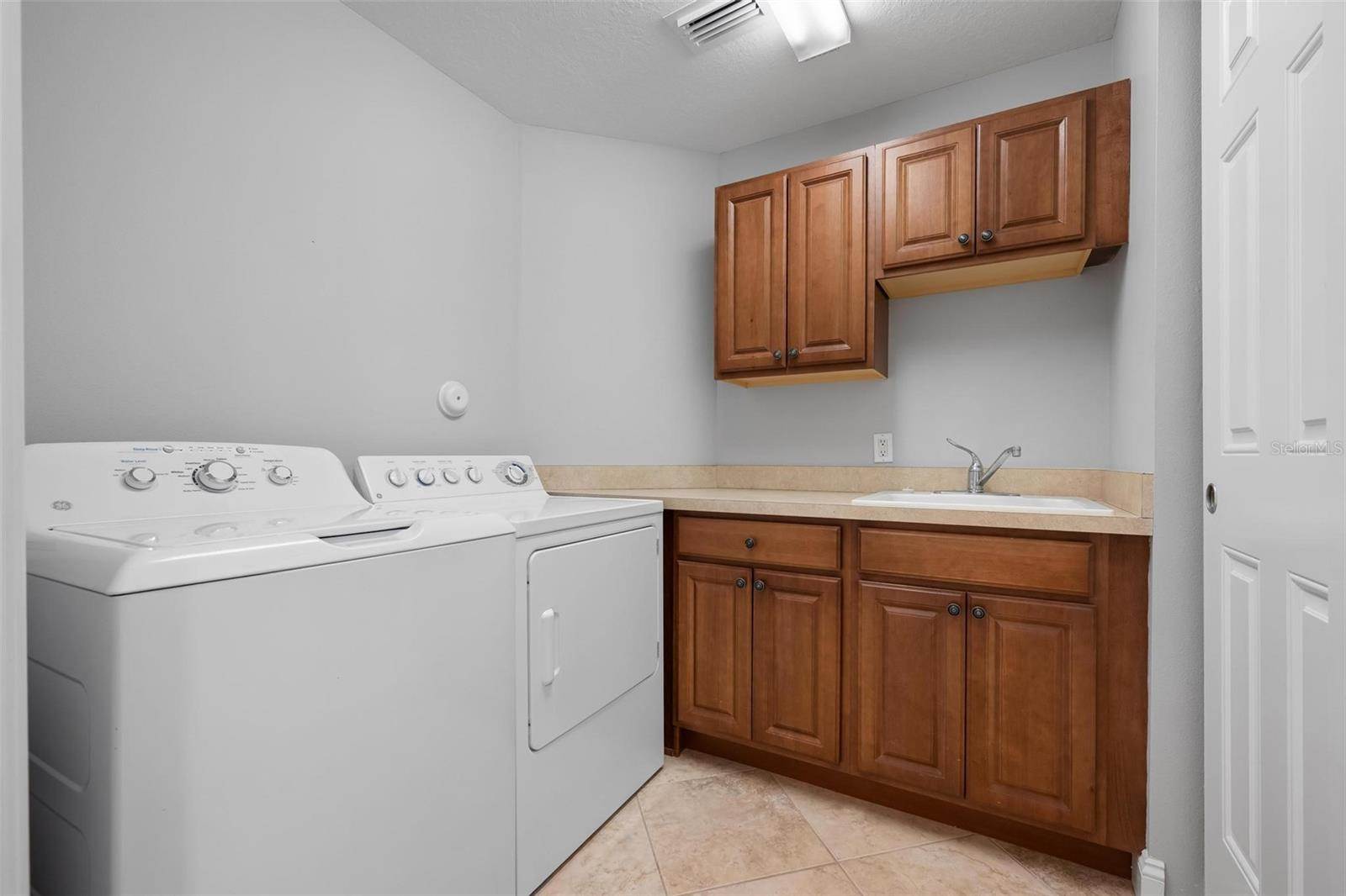 7710 Lake Vista Court, Lakewood Ranch, FL 34202