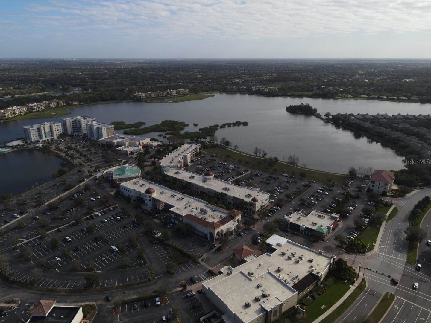 7710 Lake Vista Court, Lakewood Ranch, FL 34202