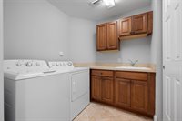 7710 Lake Vista Court, Lakewood Ranch, FL 34202