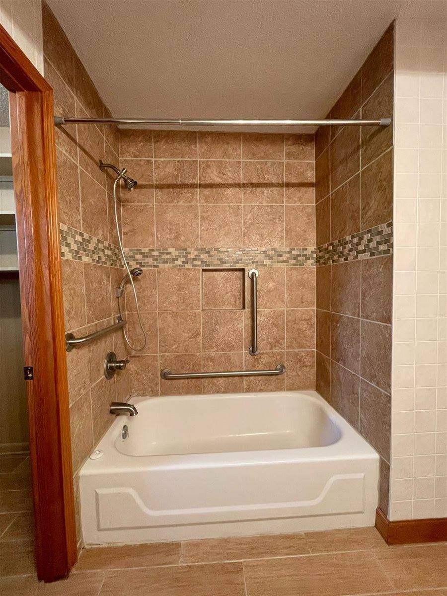 1308 South Ojibwa Street, Satanta, KS 67870