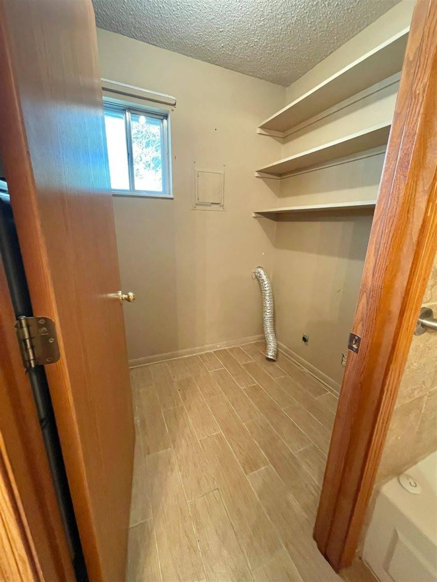 1308 South Ojibwa Street, Satanta, KS 67870