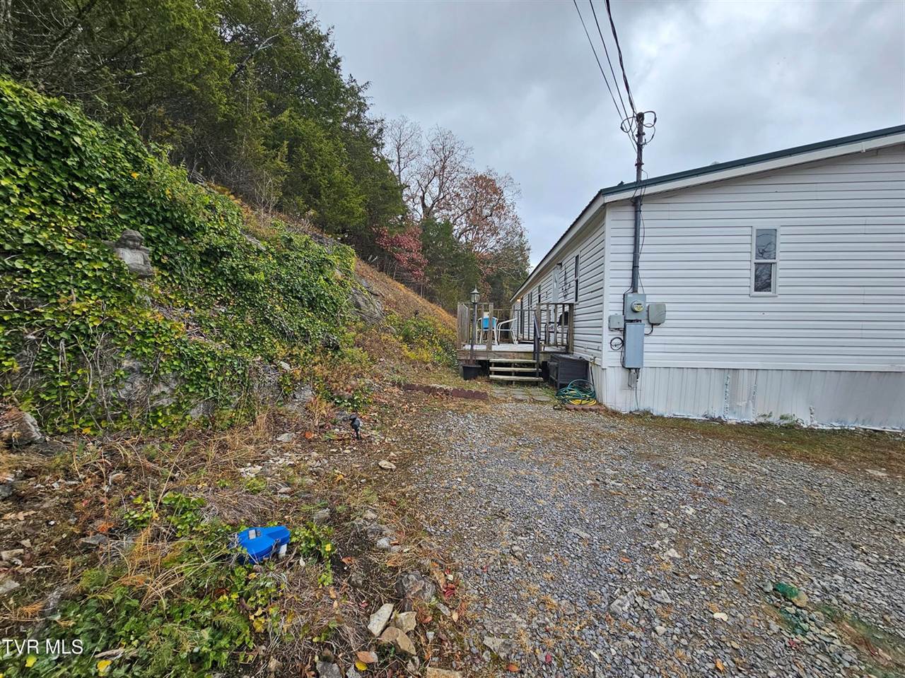 493 Banners Corner Road, Castlewood, VA 24224