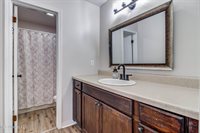 883 Laurelwood Drive, Biloxi, MS 39532