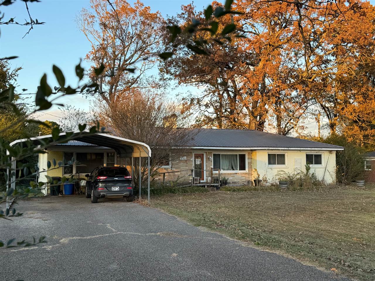 510 Rosewood Dr, Savannah, TN 38372