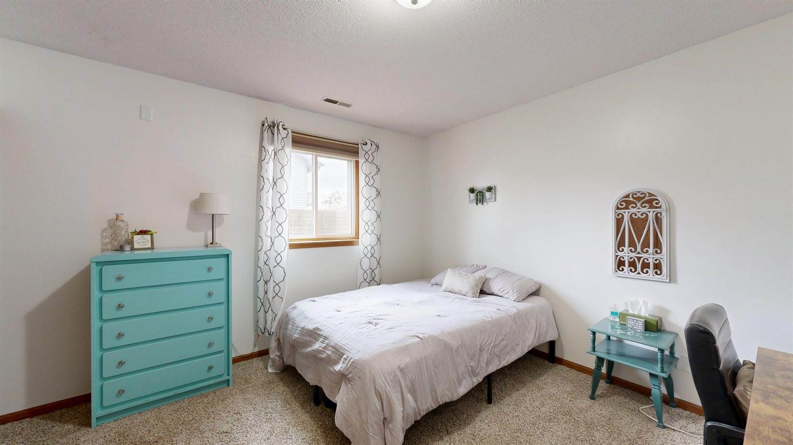 1333 East Ave North, Onalaska, WI 54650