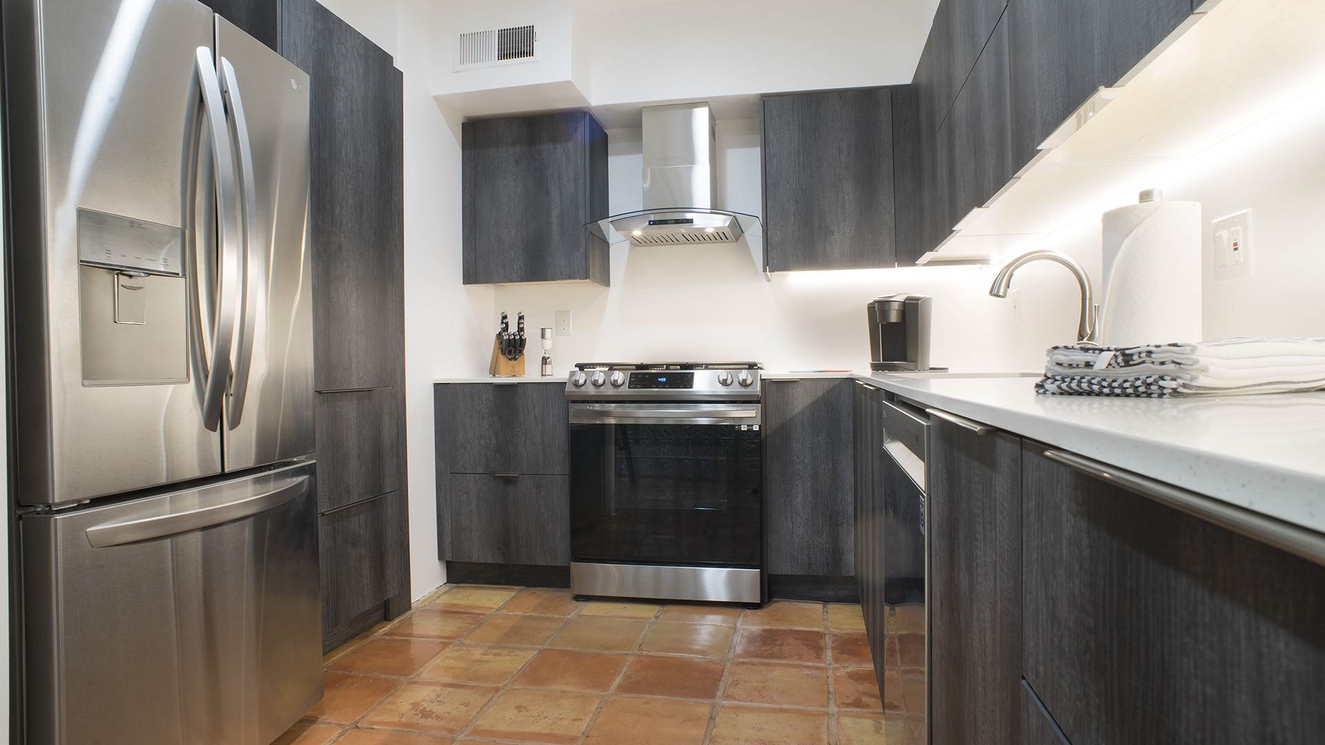 559 South Mountain View Drive, Palm Springs, CA 92264