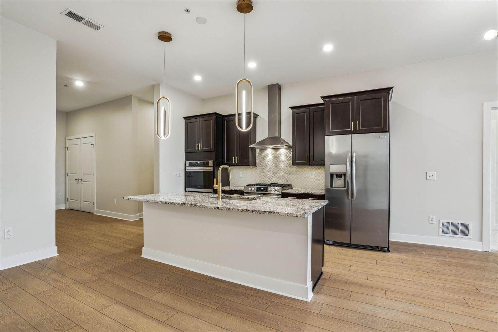 6745 Longshore Street, Dublin, OH 43017