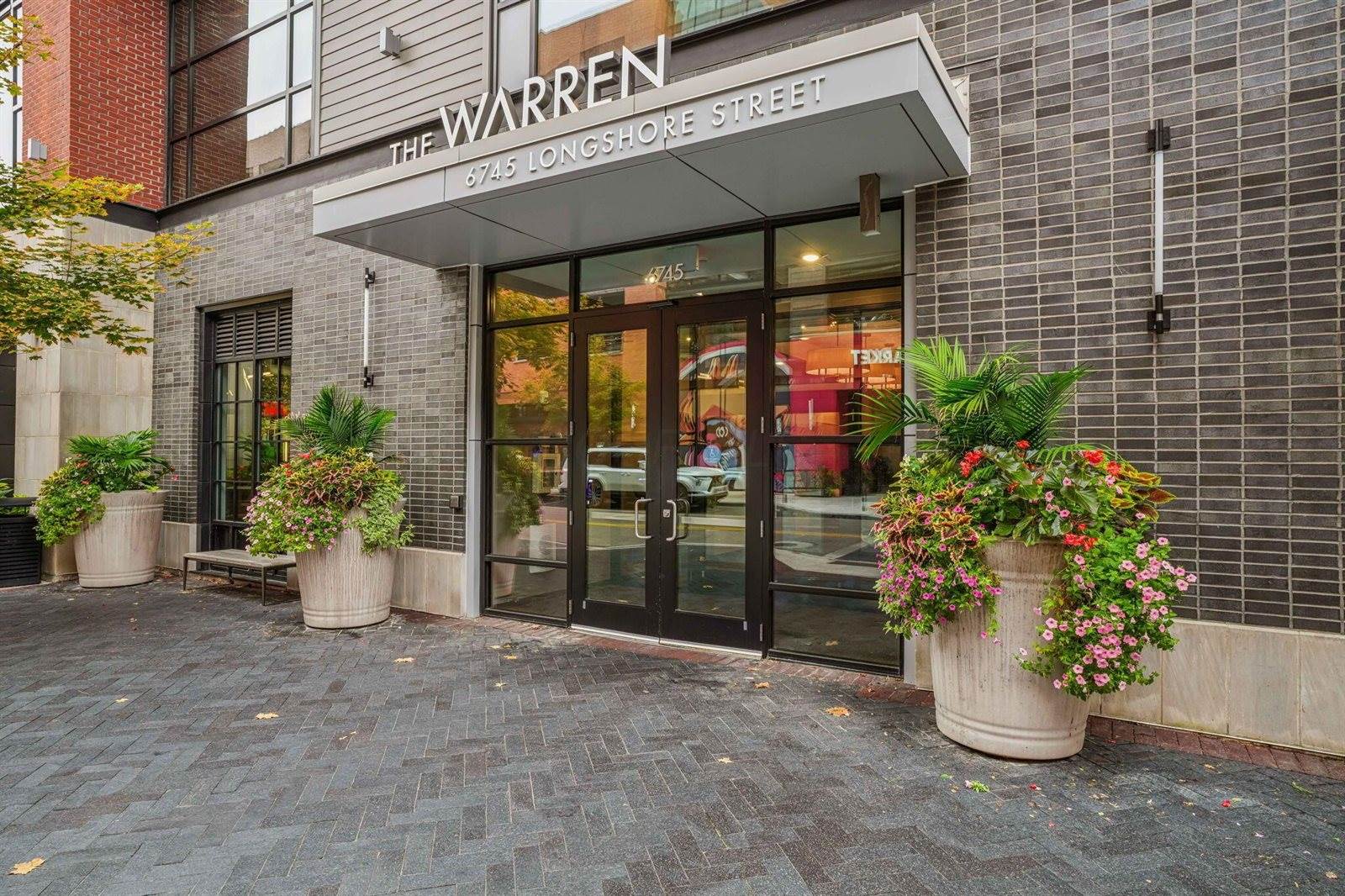 6745 Longshore Street, Dublin, OH 43017