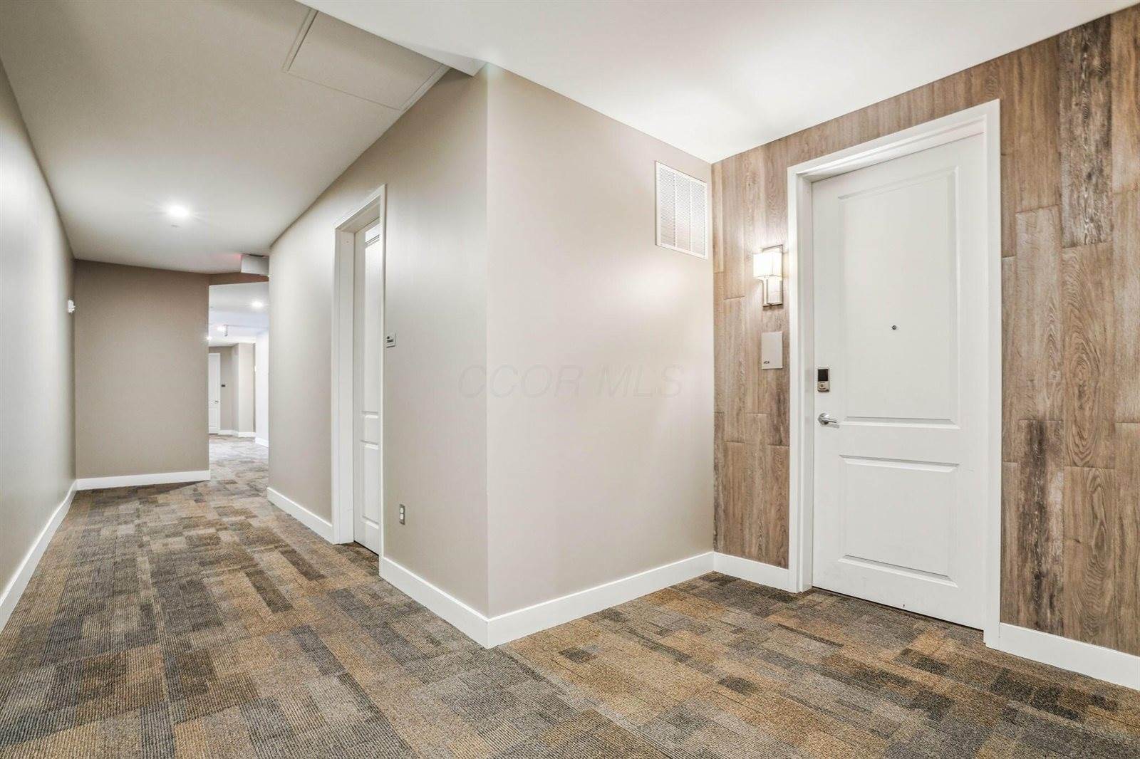 6745 Longshore Street, Dublin, OH 43017