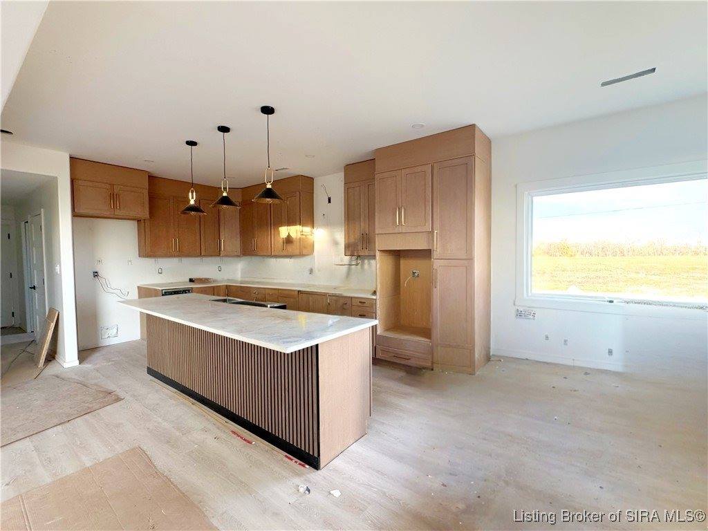 1020 Ridgeview Drive, Jeffersonville, IN 47130