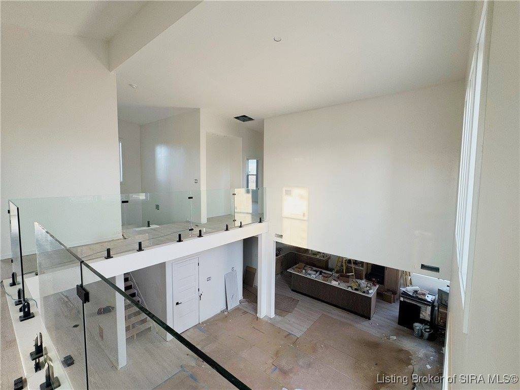 1020 Ridgeview Drive, Jeffersonville, IN 47130