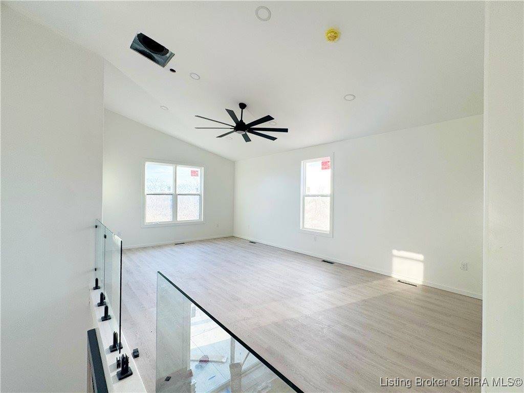 1020 Ridgeview Drive, Jeffersonville, IN 47130