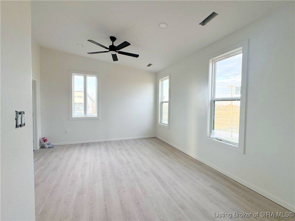 1020 Ridgeview Drive, Jeffersonville, IN 47130