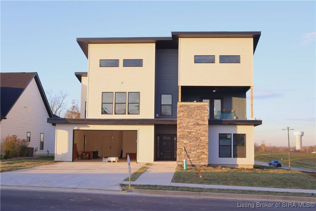 1019 Ridgeview Drive, Jeffersonville, IN 47130