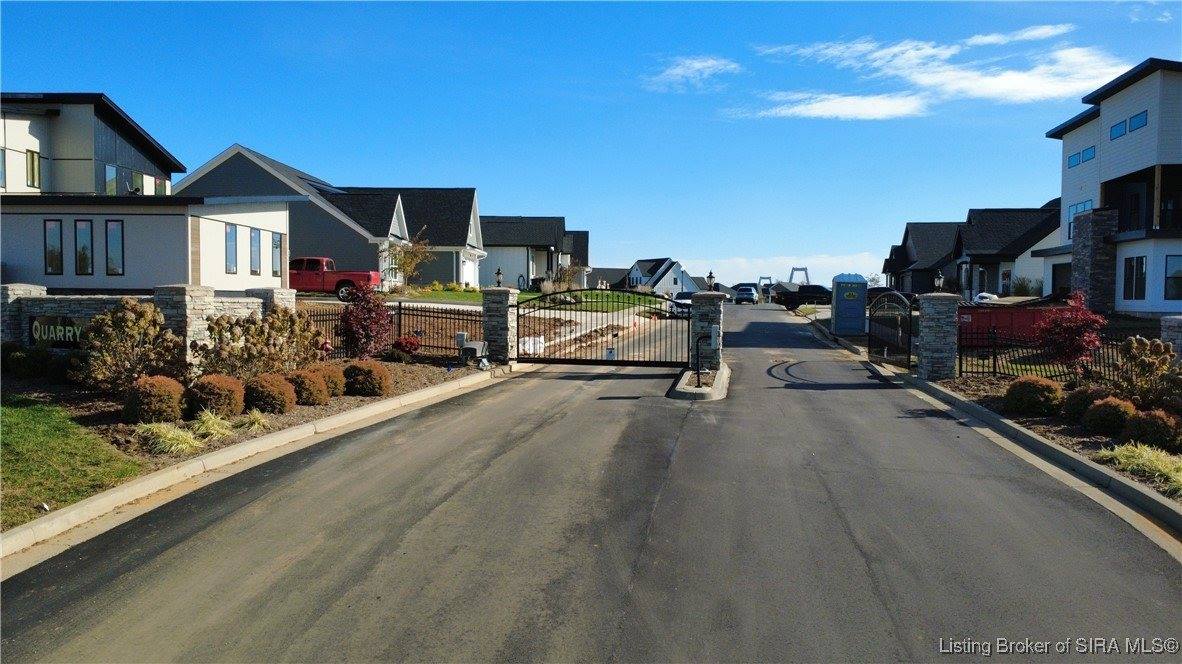 1019 Ridgeview Drive, Jeffersonville, IN 47130