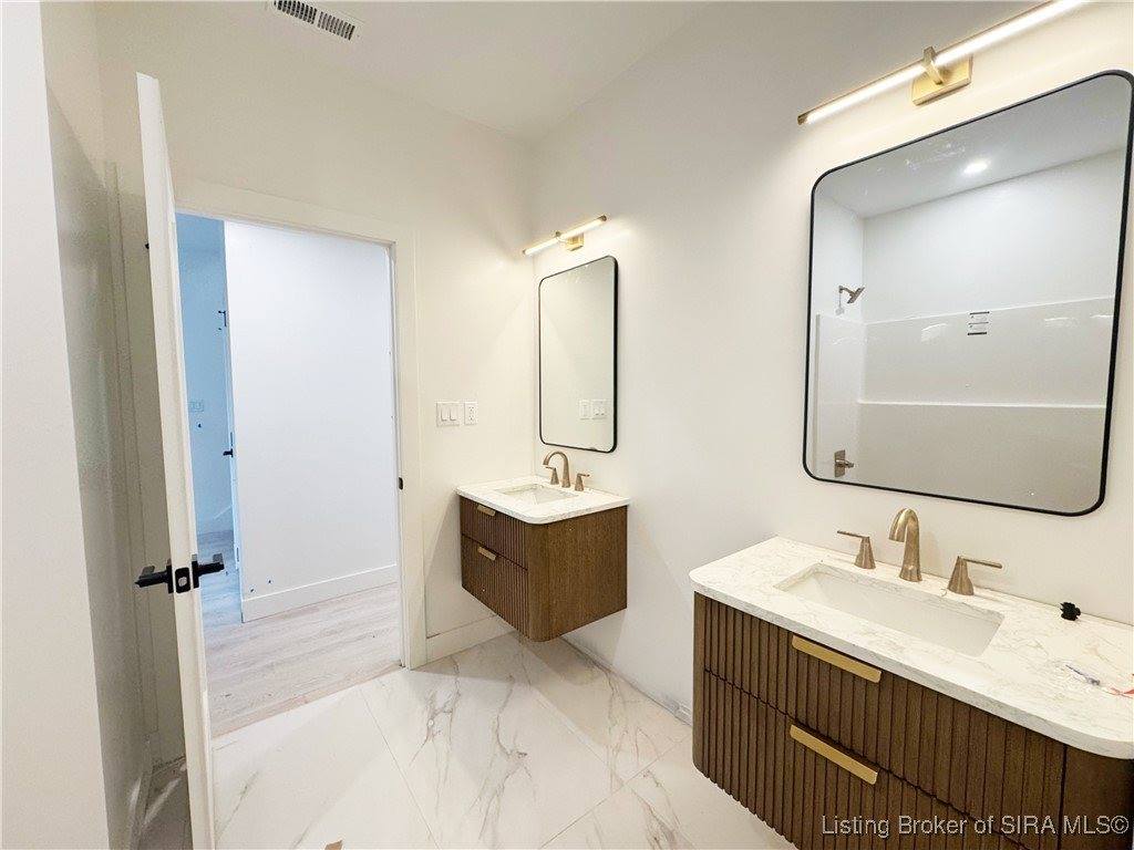 1019 Ridgeview Drive, Jeffersonville, IN 47130