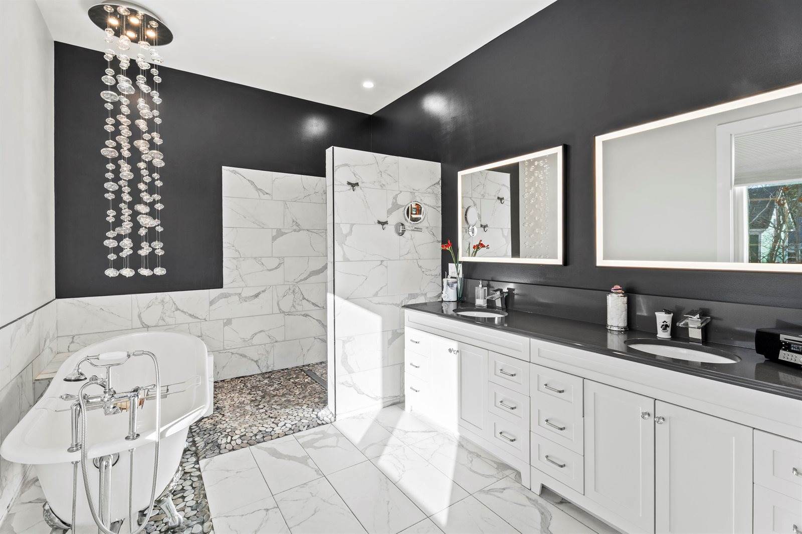 29 Navy Street, Searsport, ME 04974