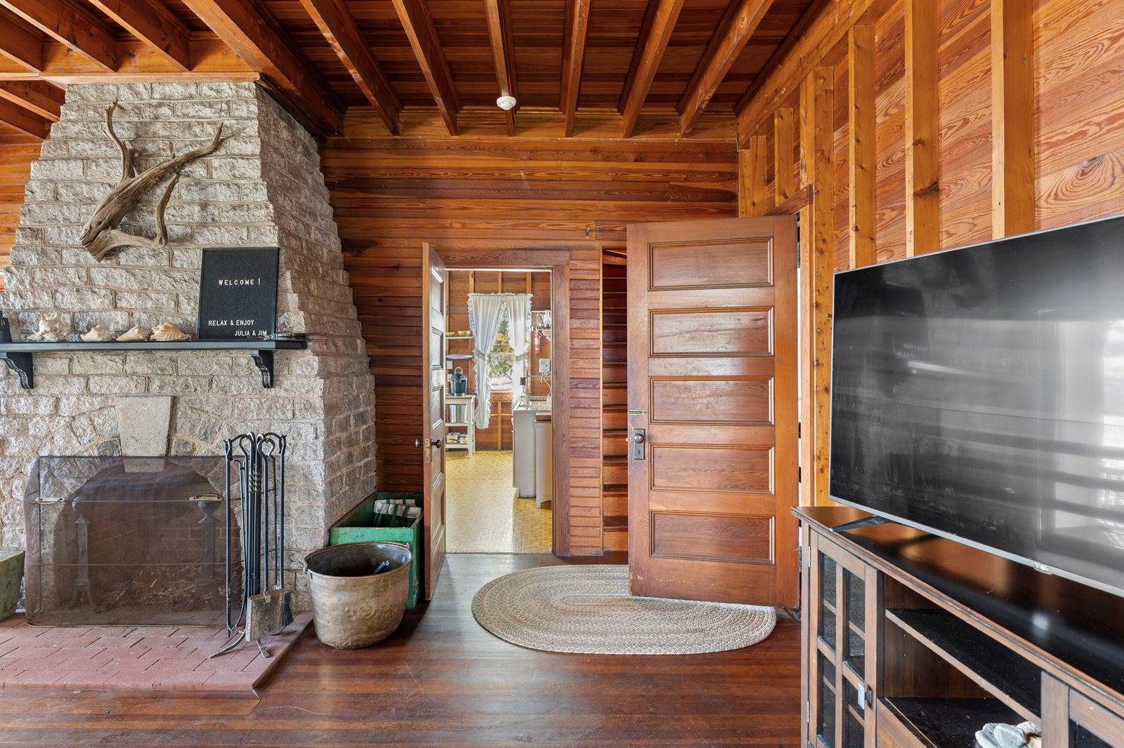 29 Navy Street, Searsport, ME 04974